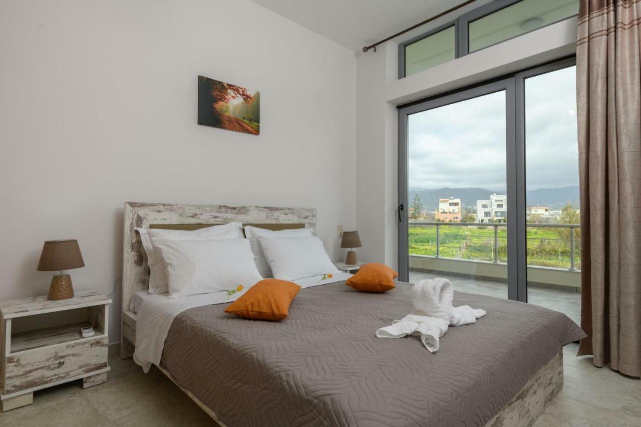 Coral Sea Apartment Kokkinos Pirgos Bagian luar foto