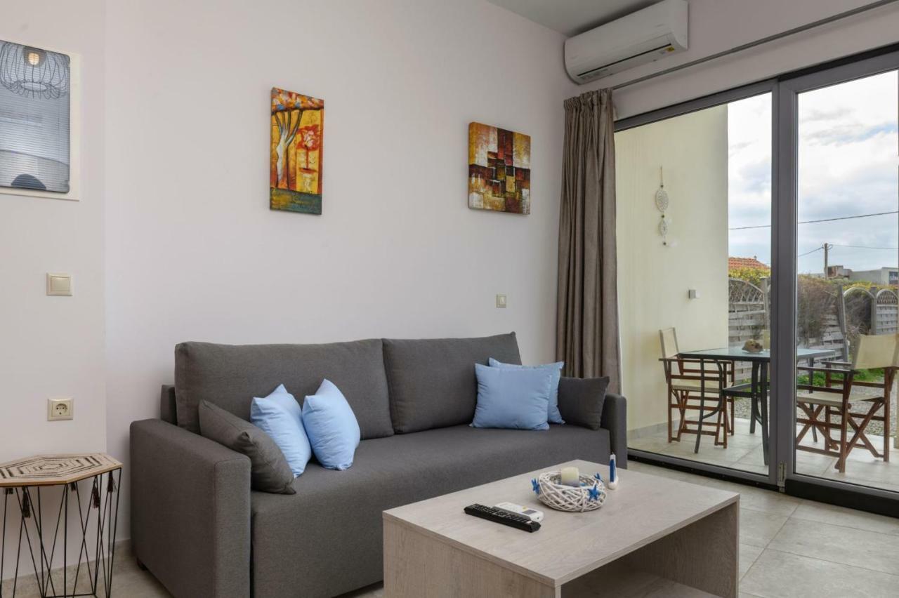 Coral Sea Apartment Kokkinos Pirgos Bagian luar foto