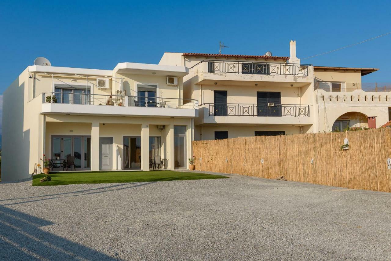 Coral Sea Apartment Kokkinos Pirgos Bagian luar foto